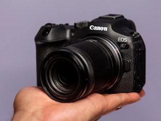 Canon EOS 7D ボディのレビュー比較まとめ 一眼レフらしい操作感を